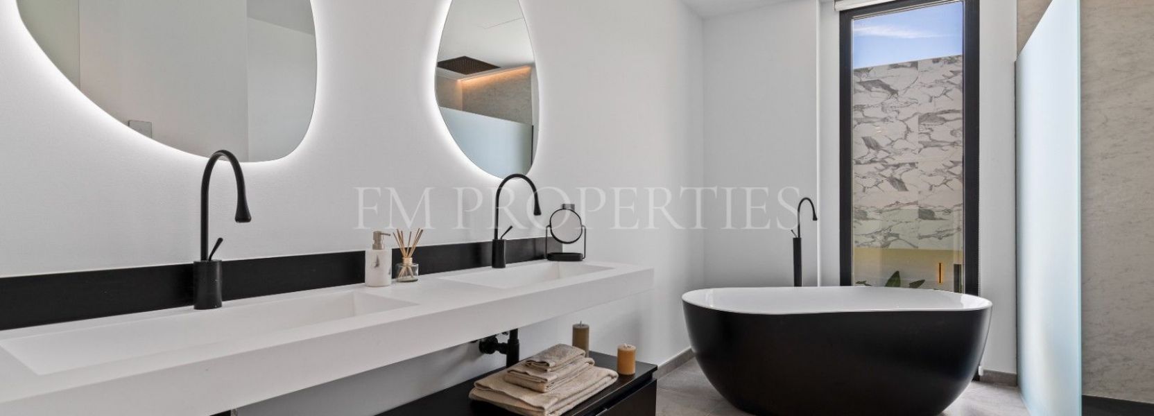 Villa  in El Campanario, Estepona Oost, Estepona