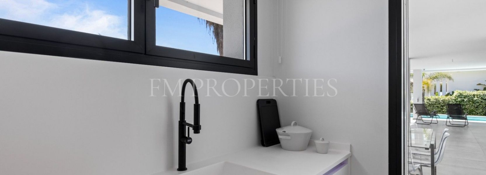 Villa  in El Campanario, Estepona Oost, Estepona