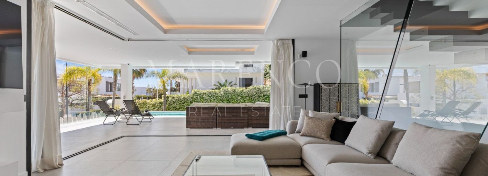 Villa  en El Campanario, Estepona Este, Estepona