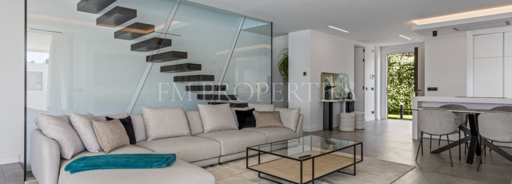 Villa  in El Campanario, Estepona Oost, Estepona