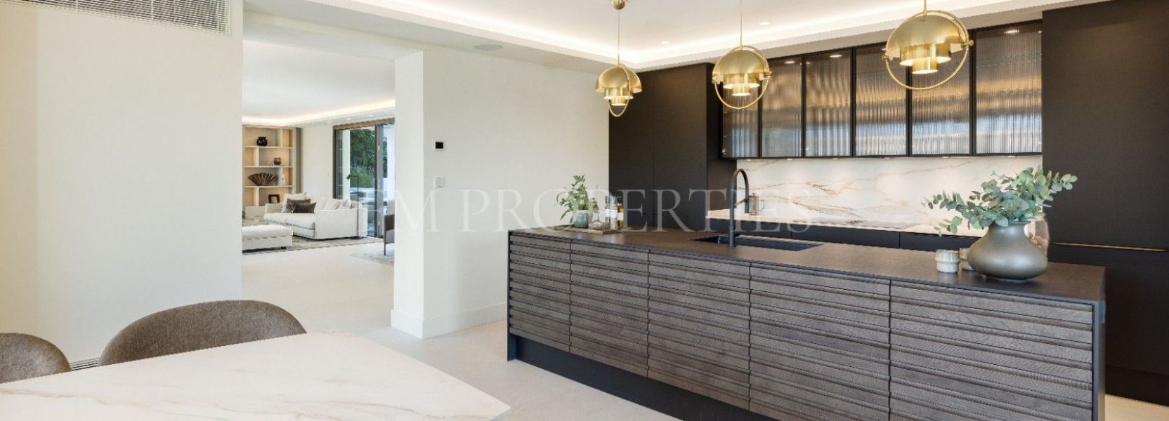 Villa  in Las Brisas, Nueva Andalucia, Marbella