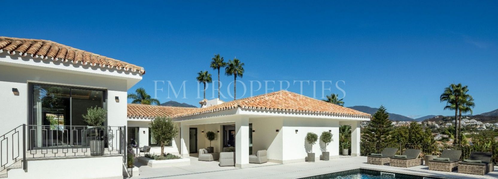 Villa  in Las Brisas, Nueva Andalucia, Marbella