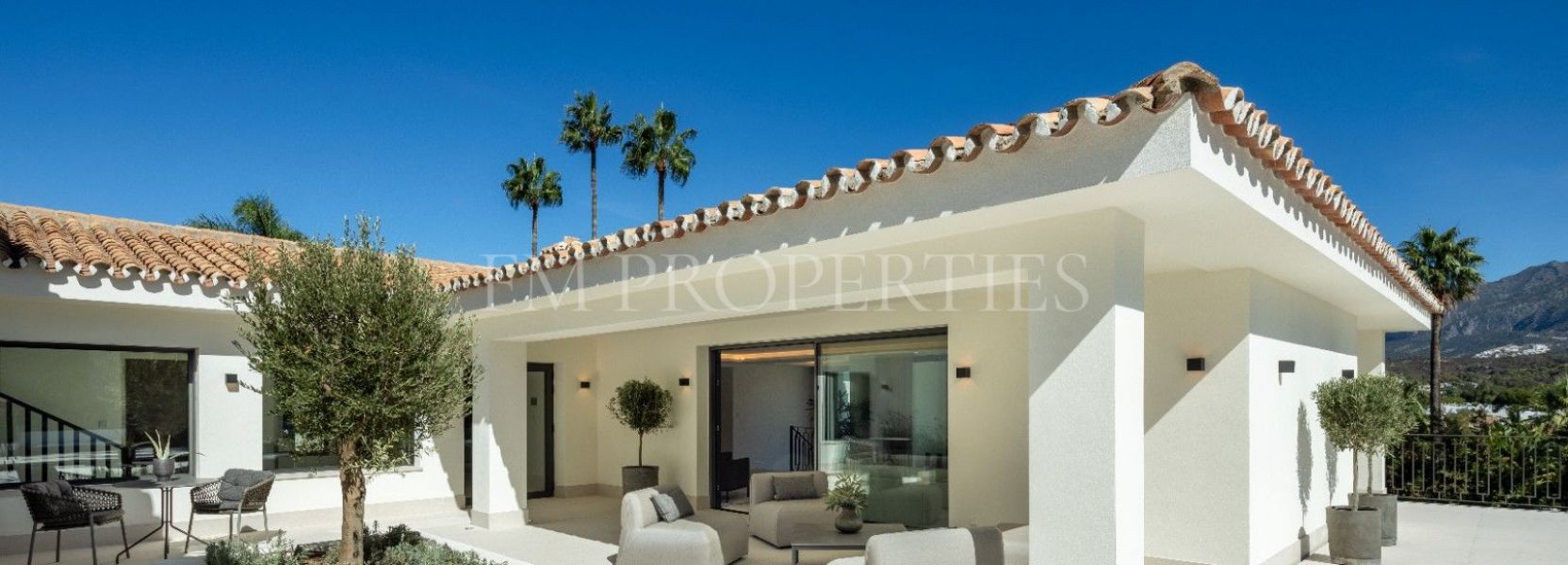 Villa  in Las Brisas, Nueva Andalucia, Marbella