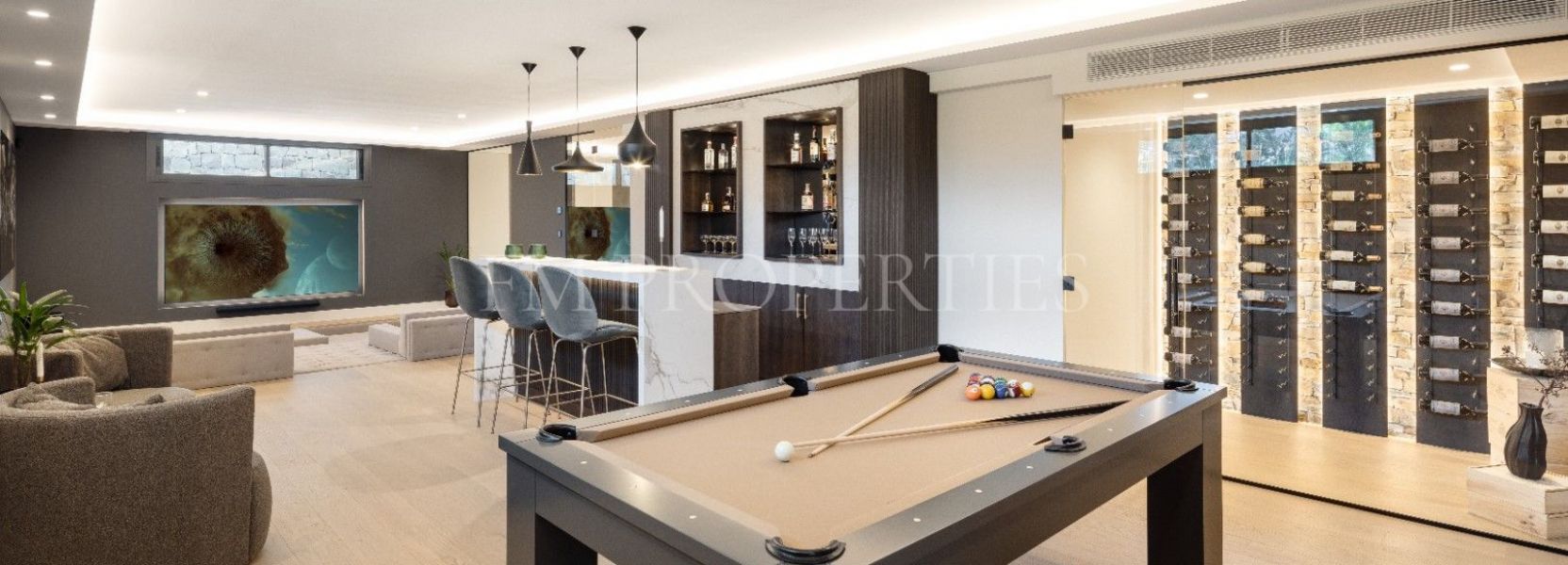 Villa  in Las Brisas, Nueva Andalucia, Marbella