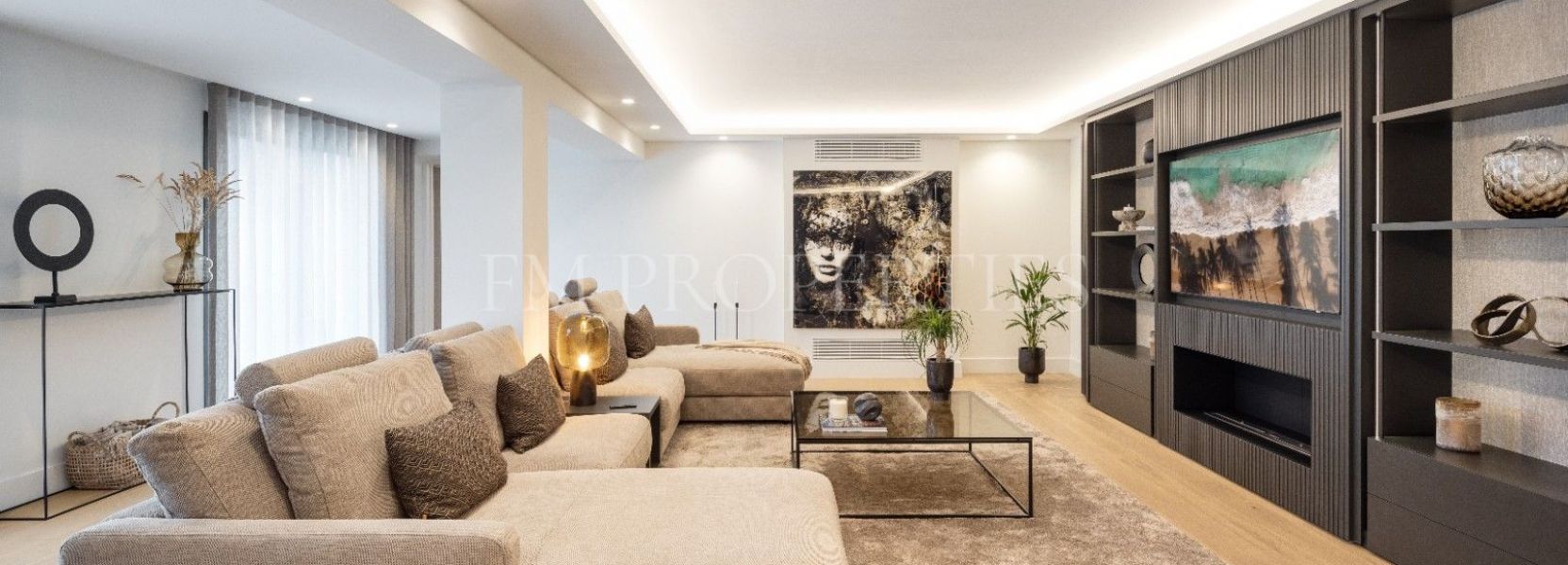 Villa  in Las Brisas, Nueva Andalucia, Marbella