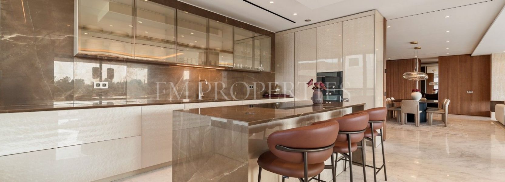 Duplex in Sierra Blanca, Marbella Golden Mile, Marbella