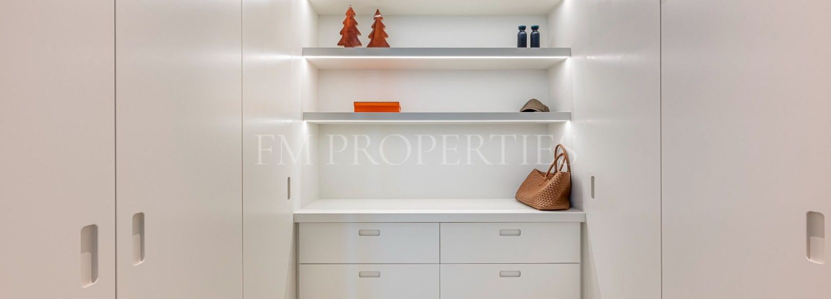 Wohnung  in Byu Hills, Benahavis