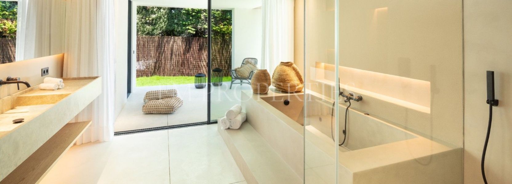 Villa  in Nueva Andalucia, Marbella