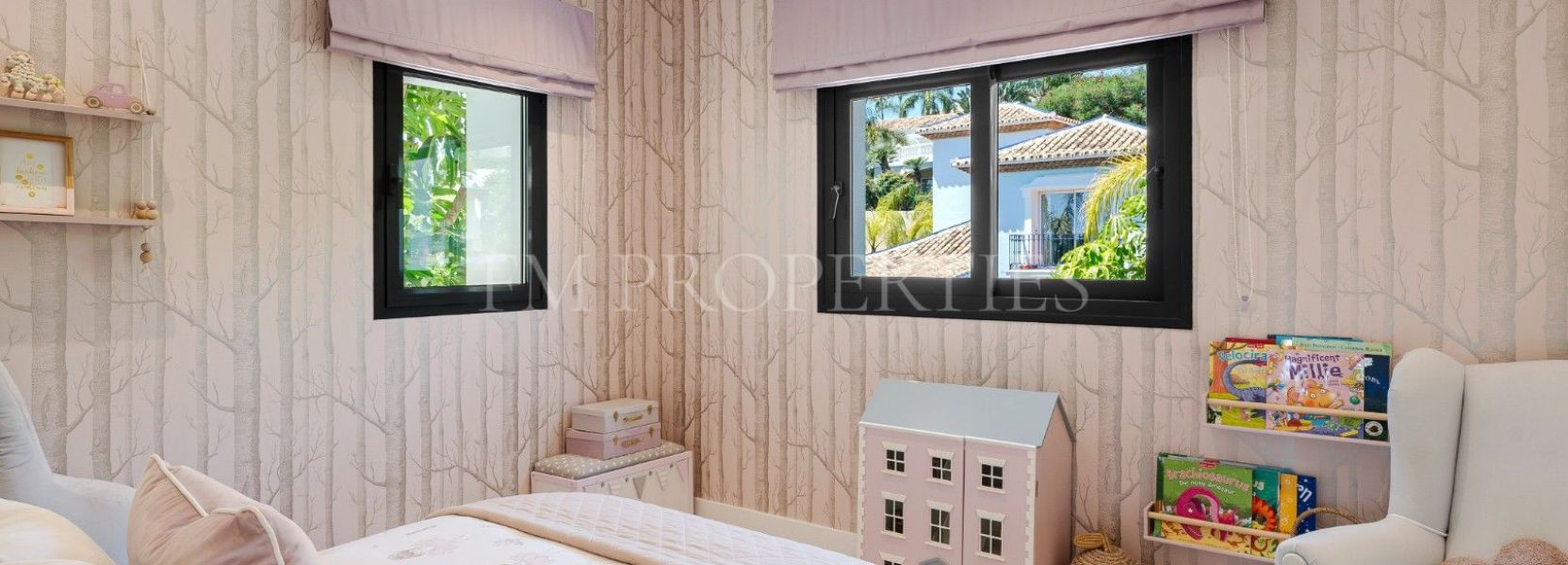 Villa  en El Herrojo, Benahavis