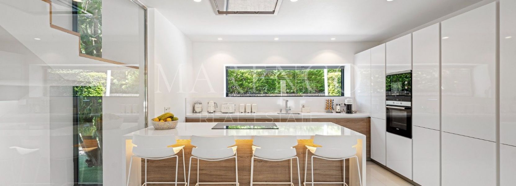 Villa  in El Herrojo, Benahavis