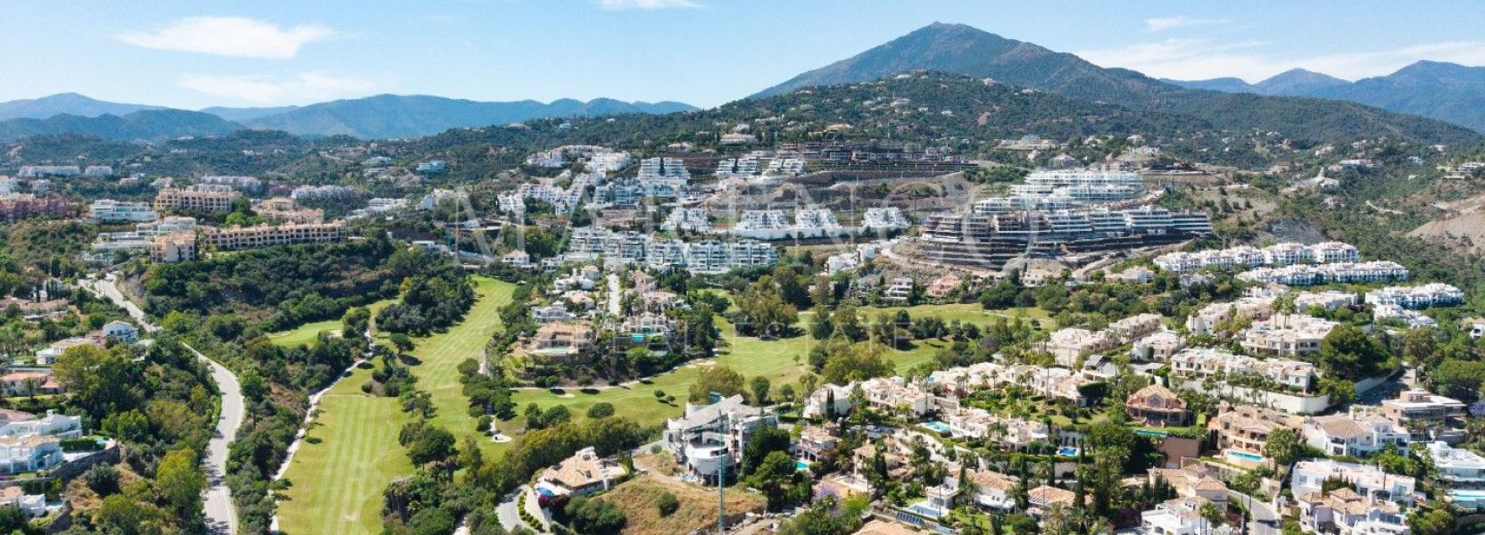 Villa  in El Herrojo, Benahavis