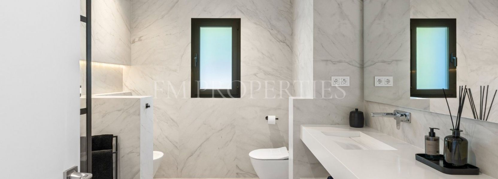 Villa  en El Herrojo, Benahavis