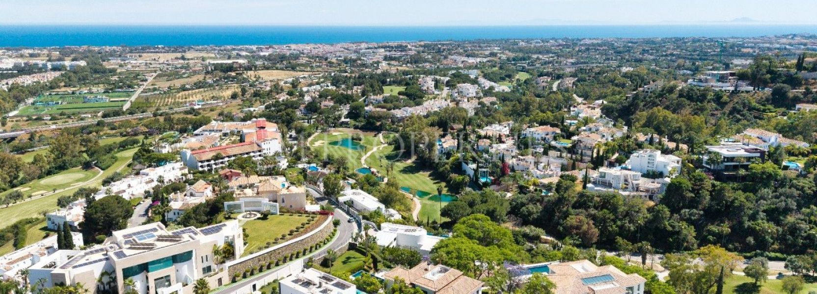 Villa  en El Herrojo, Benahavis