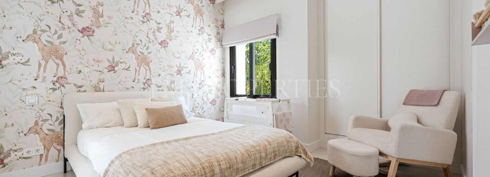 Villa  en El Herrojo, Benahavis