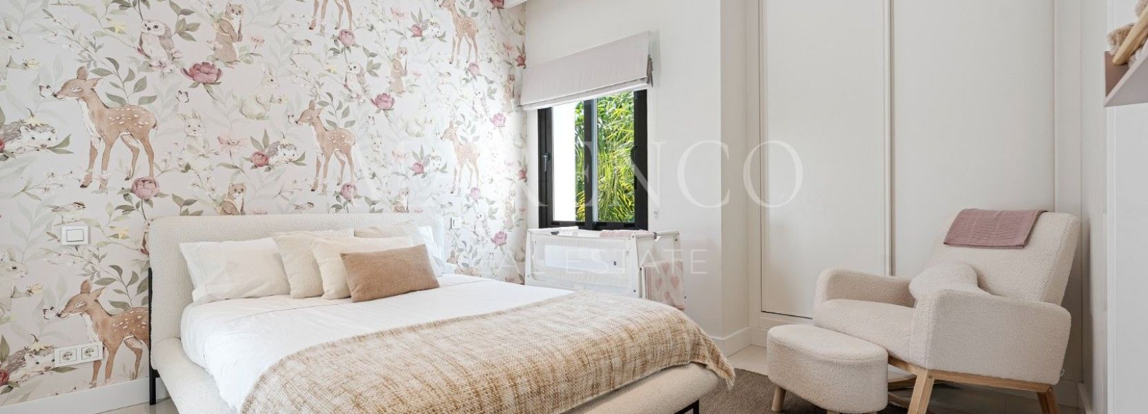 Villa  in El Herrojo, Benahavis