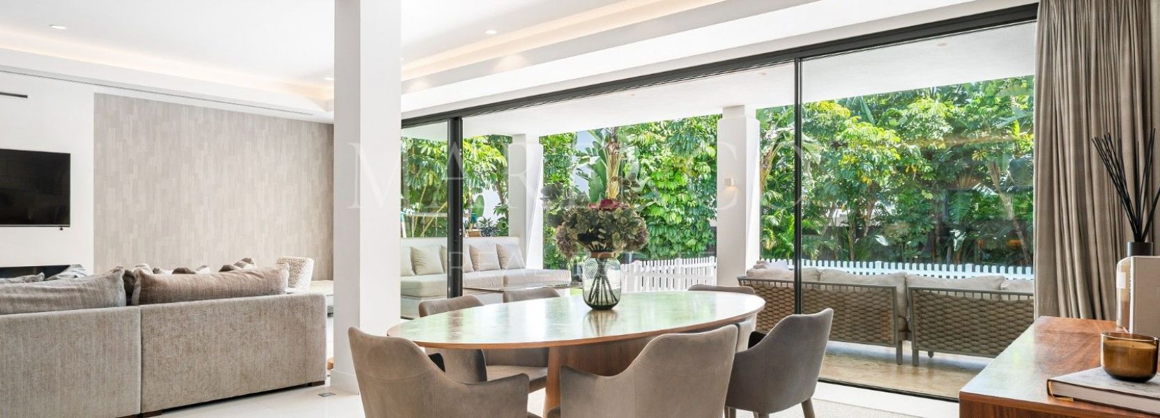 Villa  in El Herrojo, Benahavis