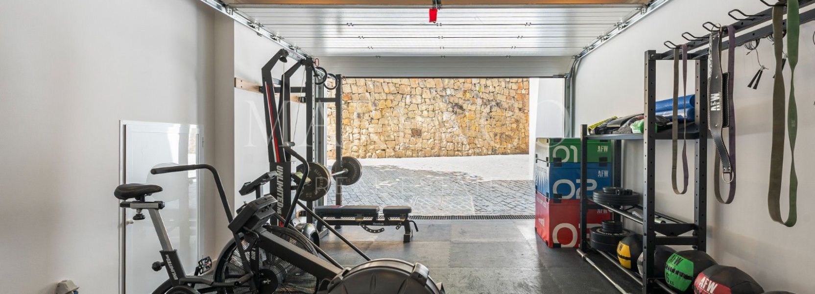 Villa  in El Herrojo, Benahavis