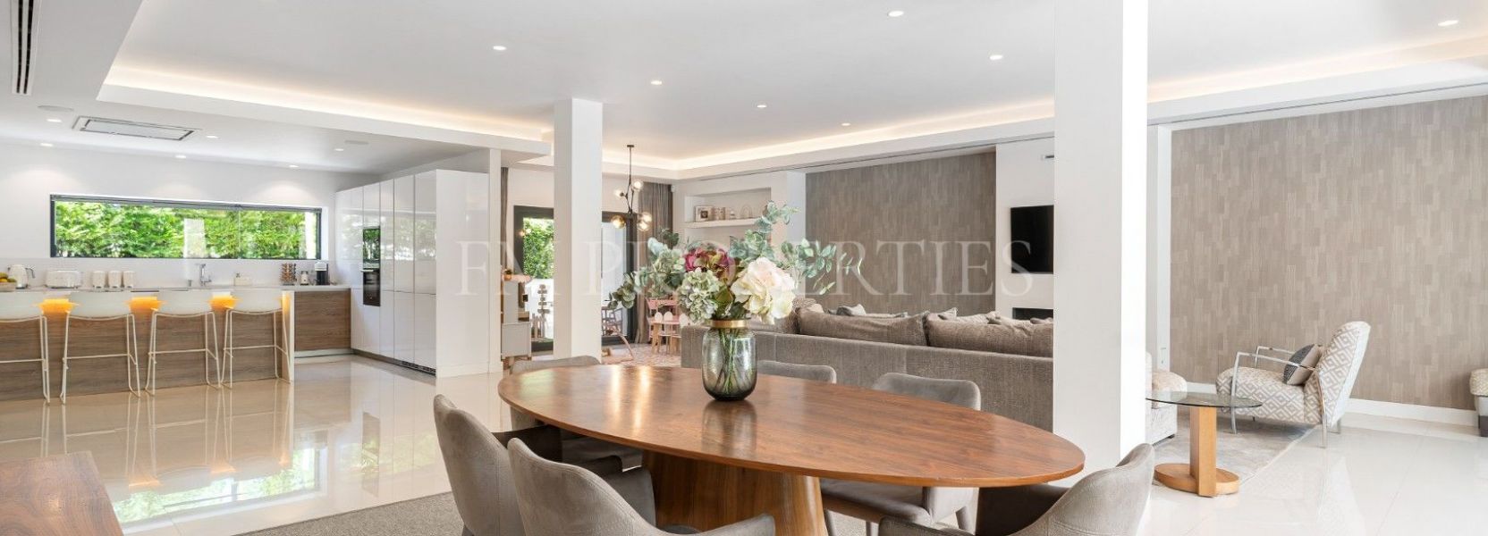 Villa  en El Herrojo, Benahavis