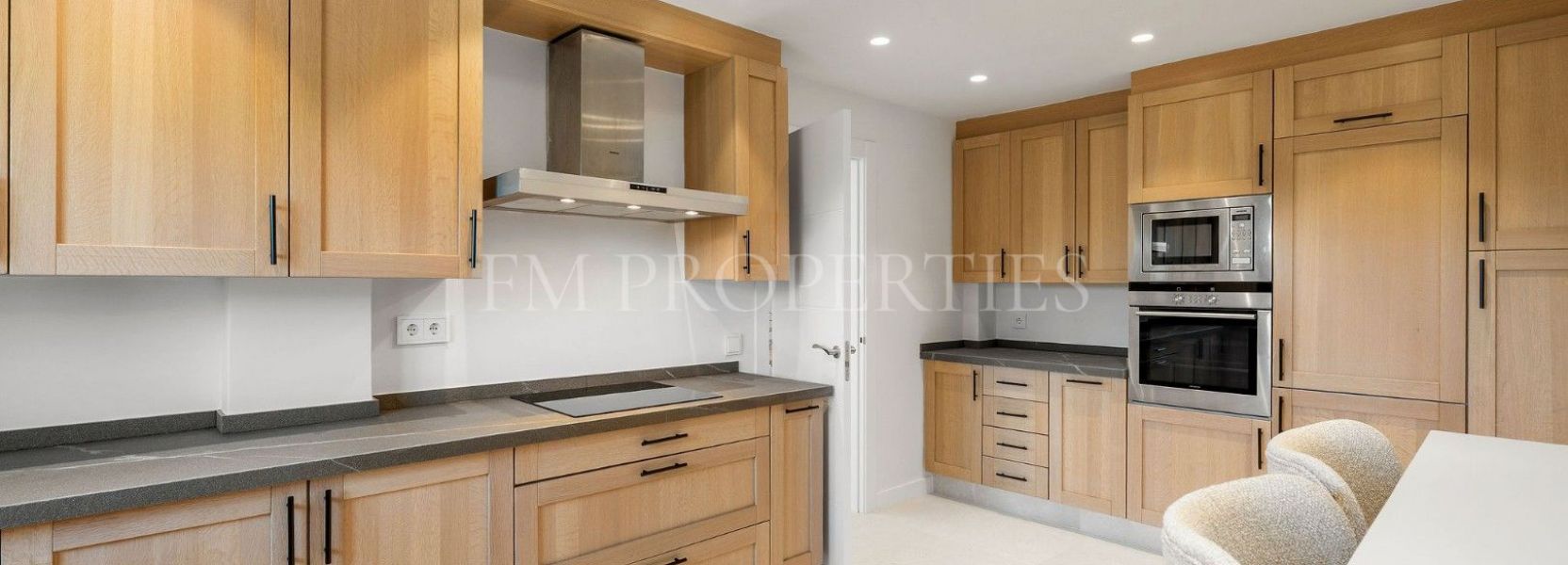 Adosado en Los Olivos, Nueva Andalucia, Marbella