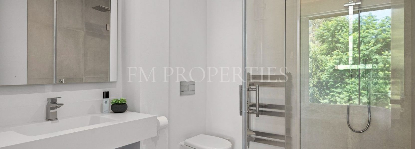 Villa  in Arboleda, Estepona Ost, Estepona