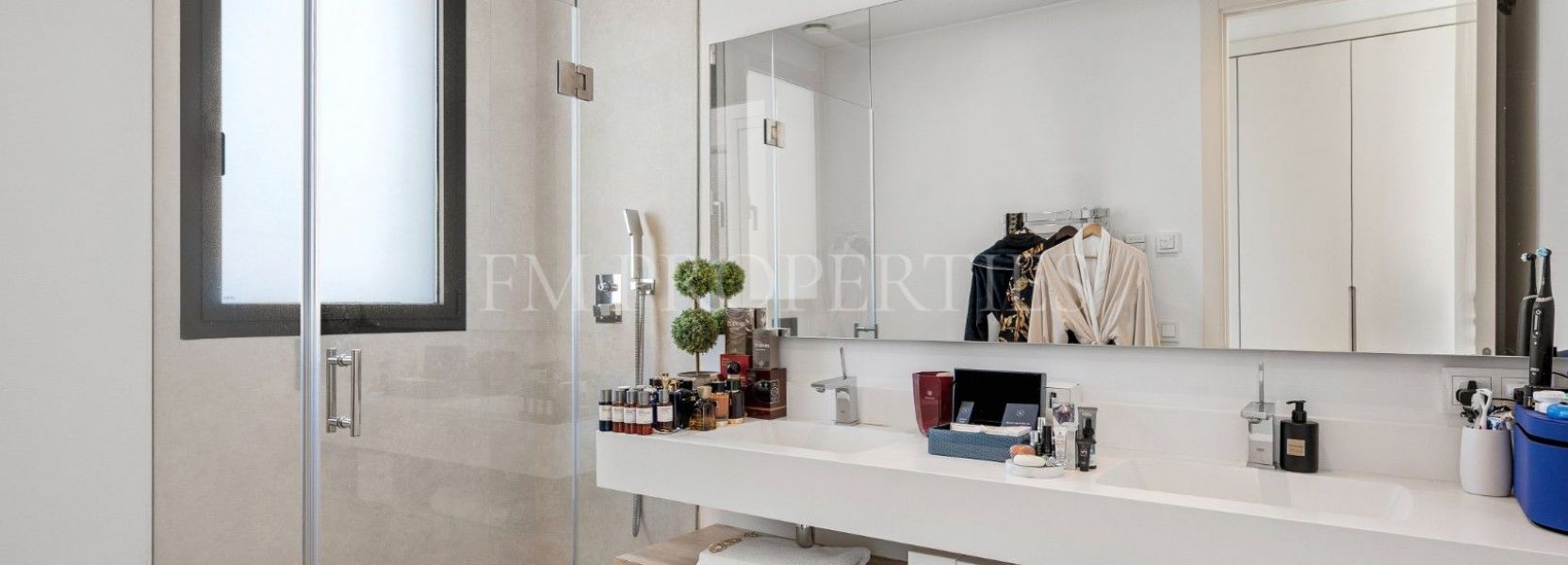 Villa  in Arboleda, Estepona Ost, Estepona