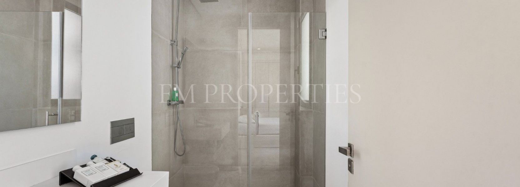 Villa  in Arboleda, Estepona Ost, Estepona