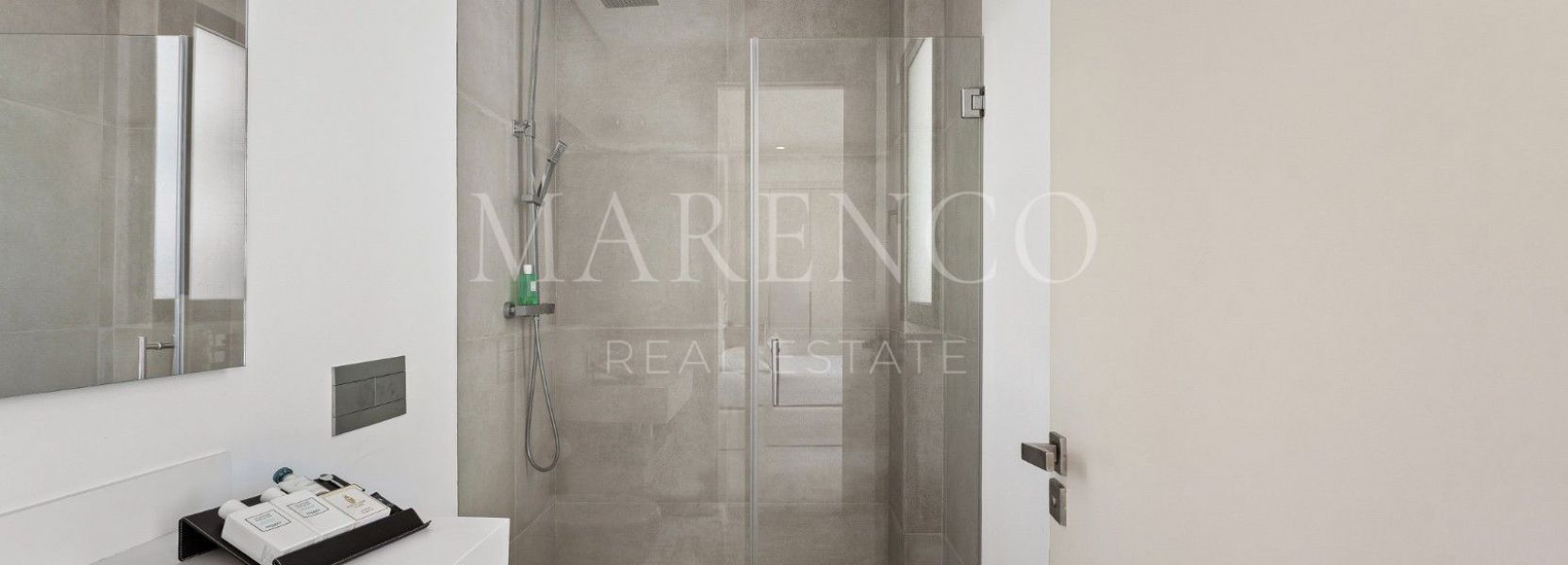 Villa  in Arboleda, Estepona Oost, Estepona