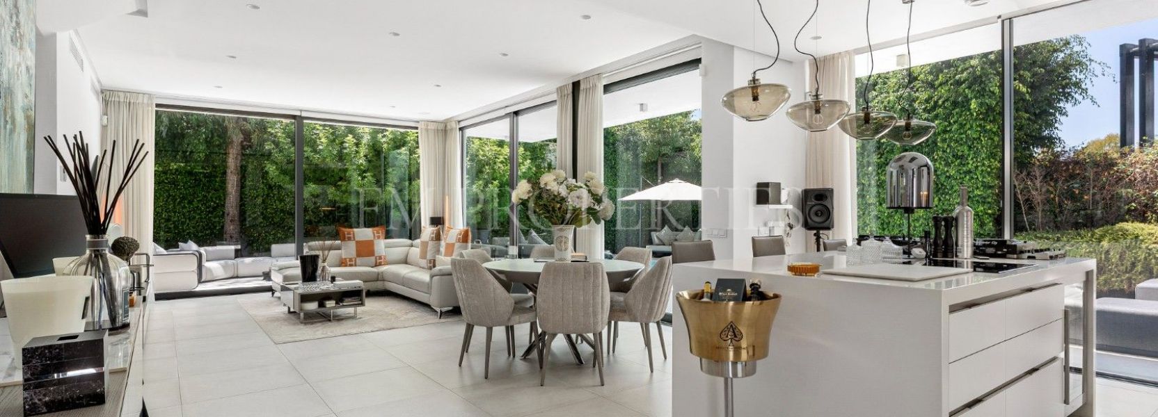 Villa  in Arboleda, Estepona Ost, Estepona