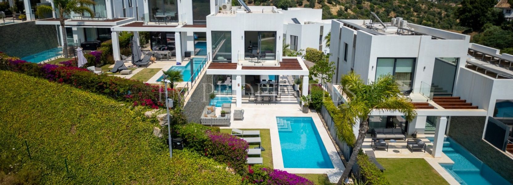 Villa Pareada  en Cabopino, Marbella Este, Marbella