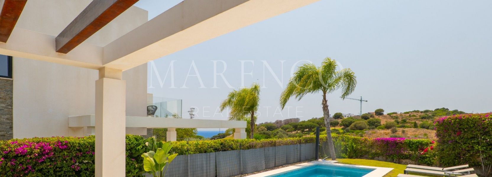 Villa Pareada en Cabopino, Marbella Este, Marbella