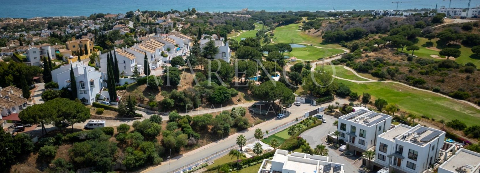 Villa Pareada en Cabopino, Marbella Este, Marbella