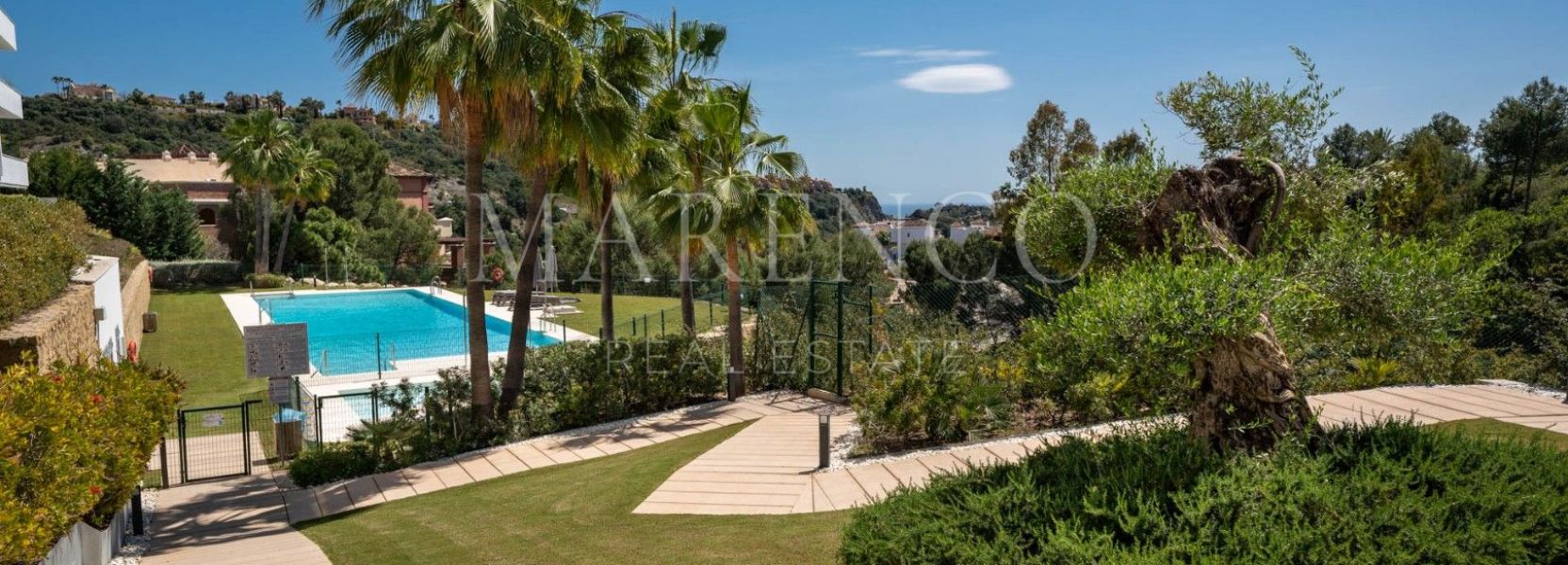 Apartamento  en Benahavis