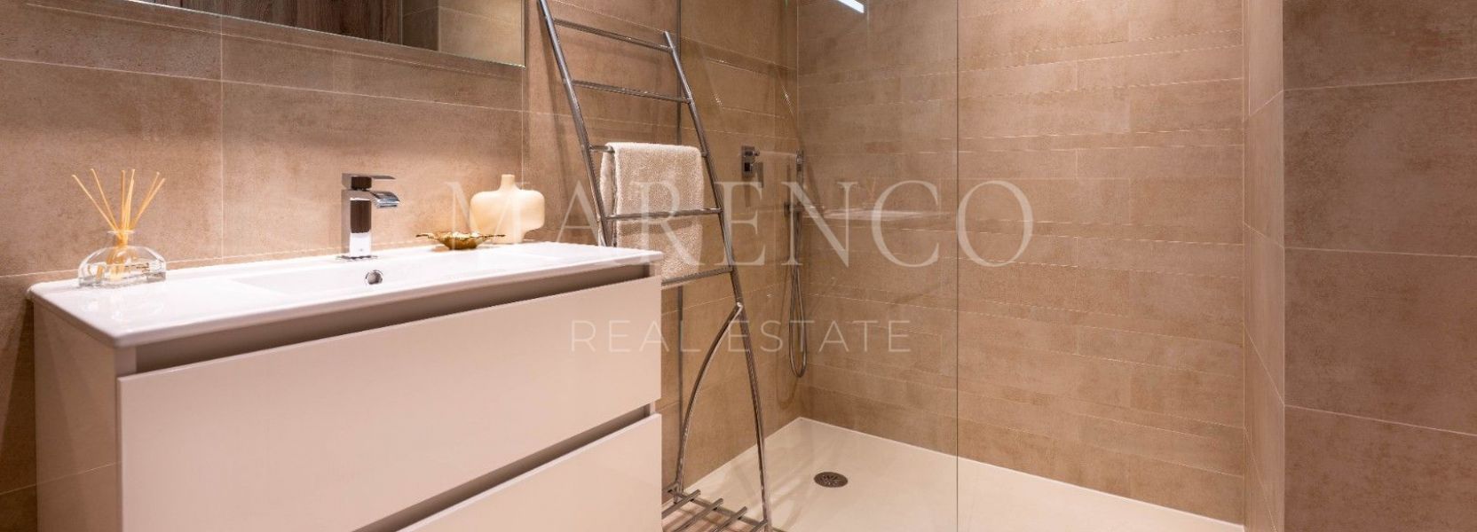 Apartamento  en Benahavis