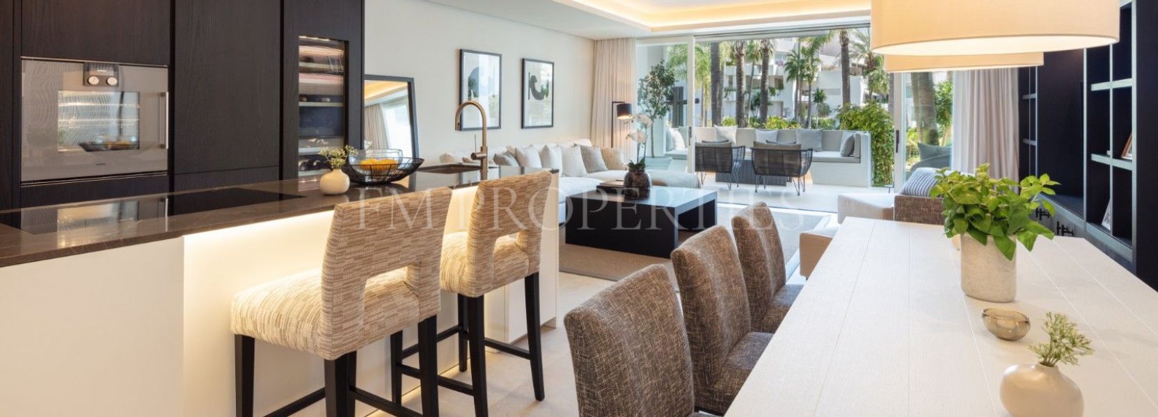 Apartment  in Puente Romano, Marbella Golden Mile, Marbella