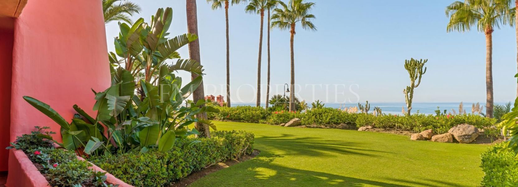 Apartamento  en Estepona