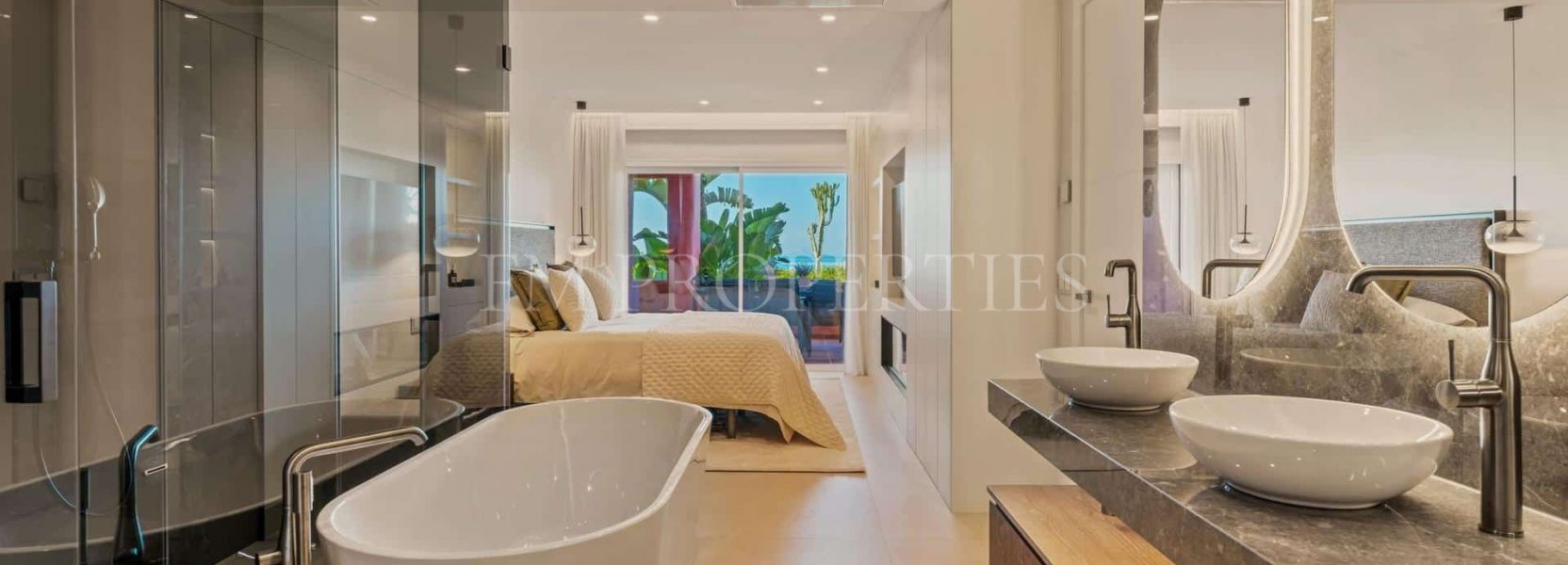 Apartamento  en Estepona