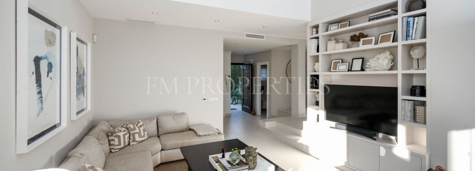 Villa  in Nueva Andalucia, Marbella