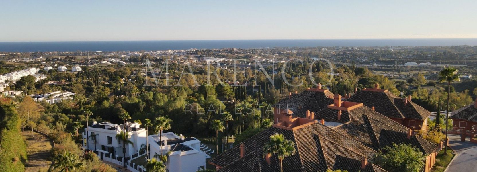 Zweistöckiges Penthouse  in Monte Halcones, Benahavis