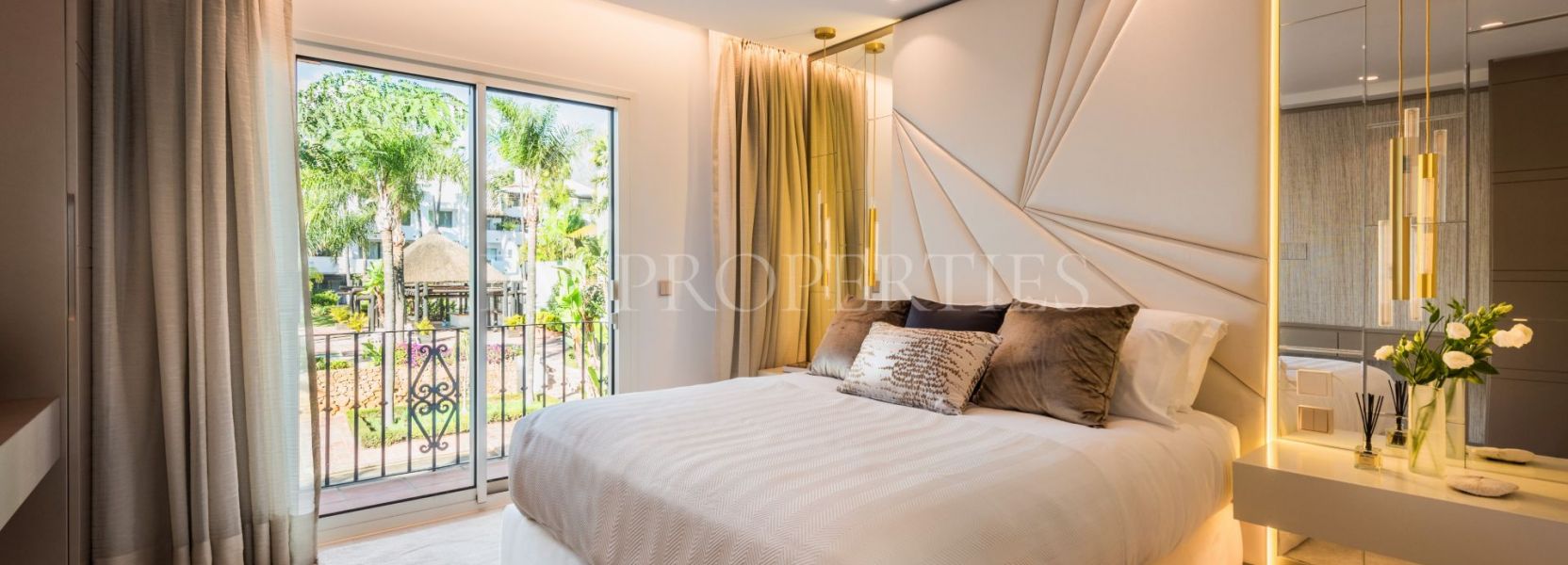 Duplex Penthouse  in Marina Puente Romano, Marbella Golden Mile, Marbella