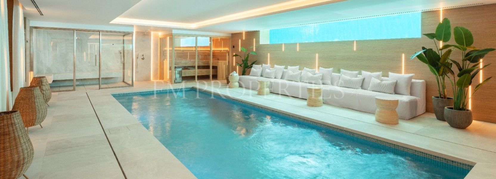 Villa  in Marbella Goldene Meile, Marbella