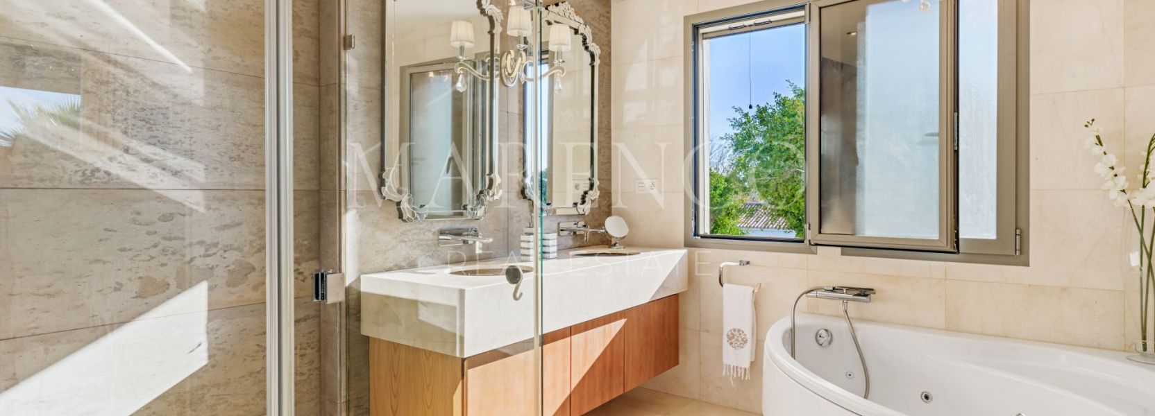 Villa  in Marbella Ost, Marbella