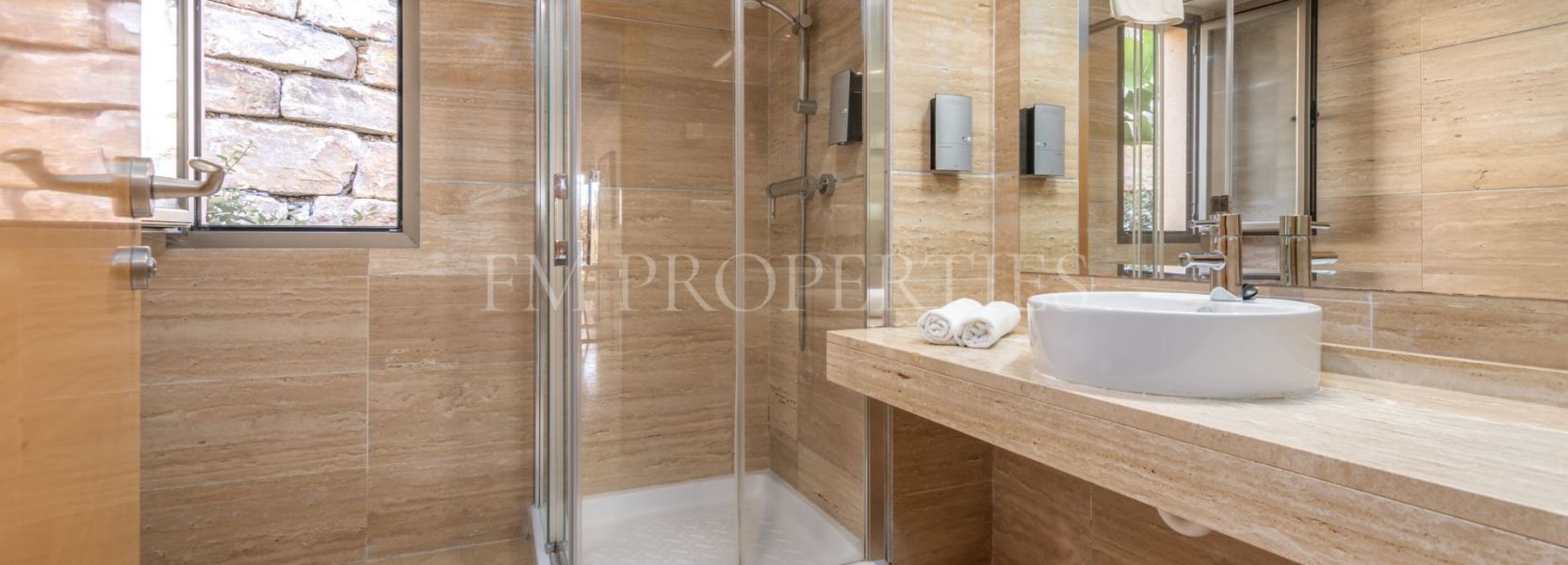 Appartement begane grond  in Benahavis
