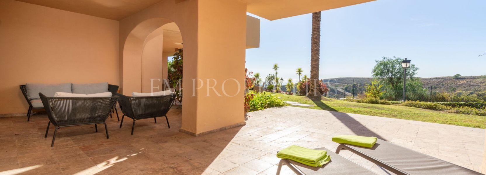 Appartement begane grond  in Benahavis