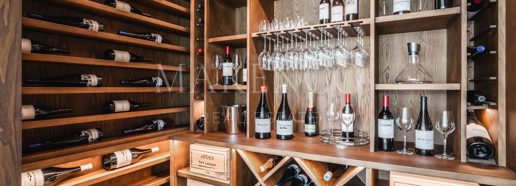 Villa  in Lomas de La Quinta, Benahavis