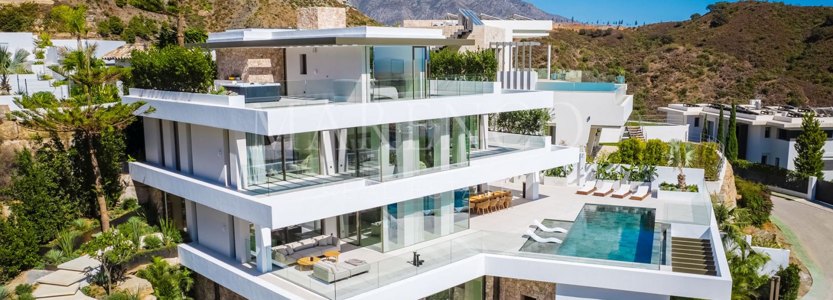 Villa  in Lomas de La Quinta, Benahavis