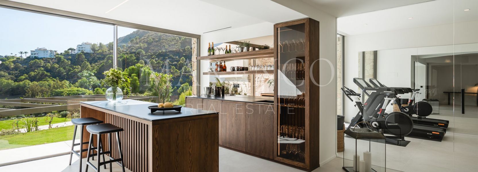 Villa  in Lomas de La Quinta, Benahavis