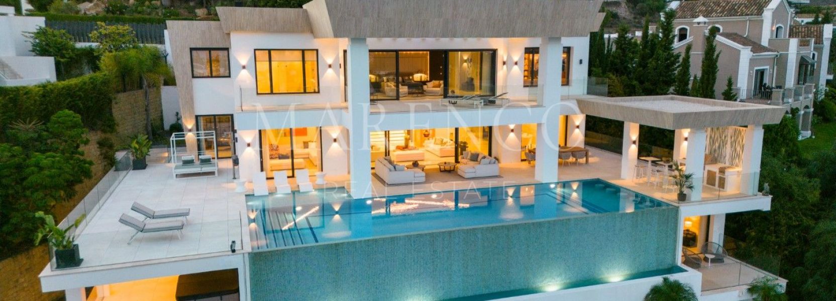 Villa  à El Paraiso, Estepona Est, Estepona