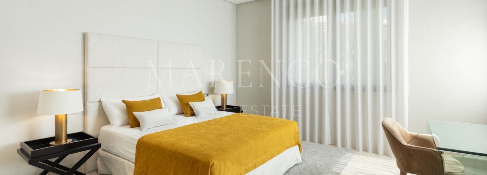 Villa  à El Paraiso, Estepona Est, Estepona