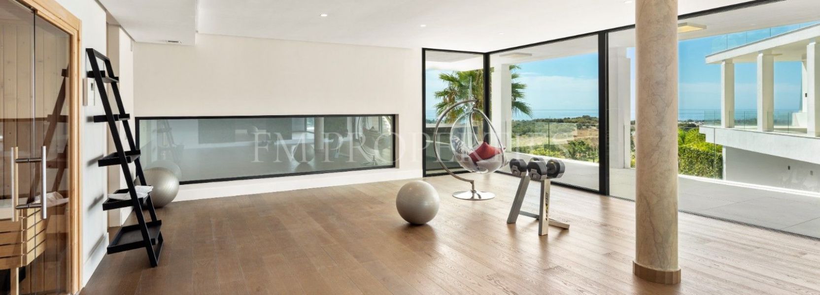 Villa  in El Paraiso, Estepona East, Estepona