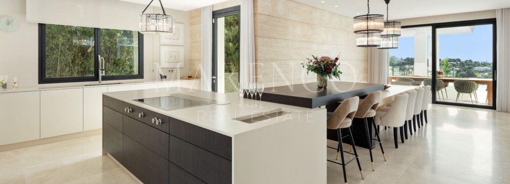 Villa  à El Paraiso, Estepona Est, Estepona